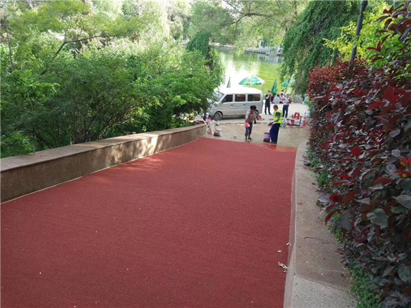 昆玉彩色路面施工