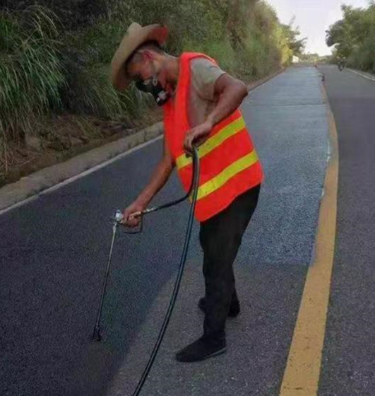 昆玉路面喷涂翻新彩色步道施工方案