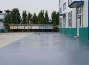 昆玉彩色路面喷涂翻新的材料对冬季